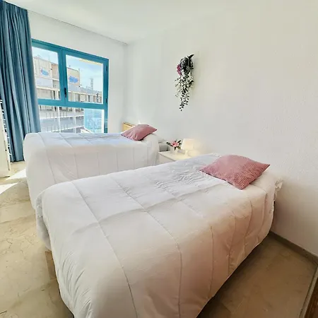 A897 - Atrium 3 - 2004 Finestrat * Villajoyosa